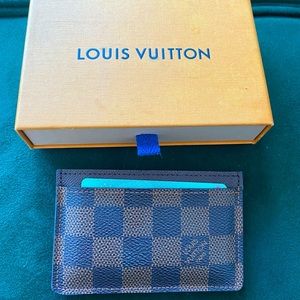 Louis Vuitton Authentic Cardholder